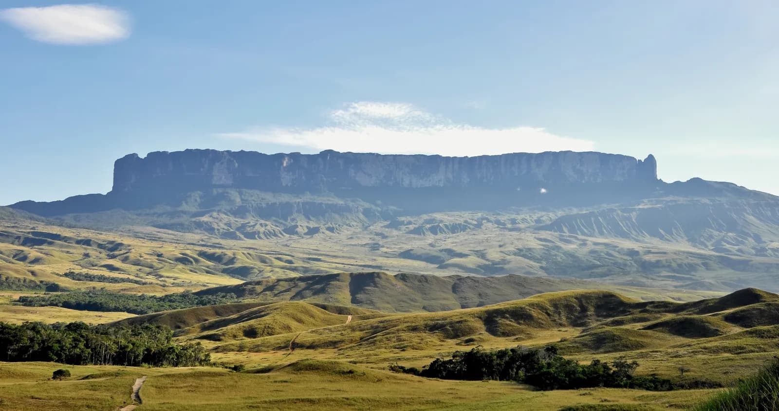 A Montanha Sagrada: O Guia Completo do Trekking no Monte Roraima